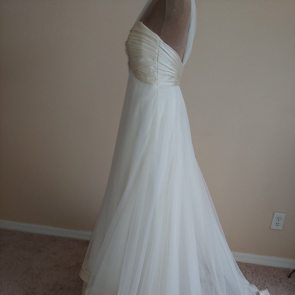 NEW Gorgeous Original Wedding Dress by Liancarlo Style #4837 - Picture 5 of 6